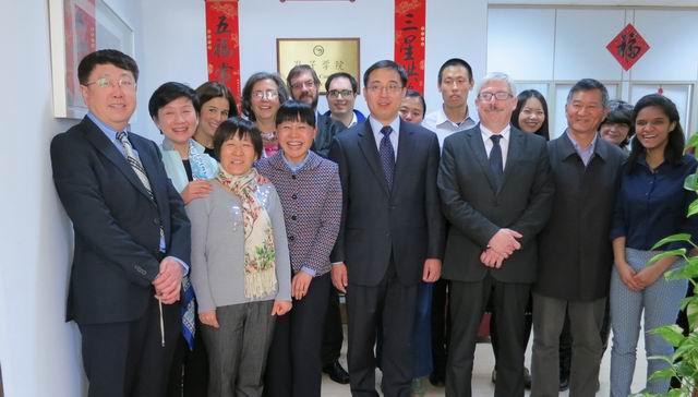 驻葡使馆为优秀自费留学生颁奖