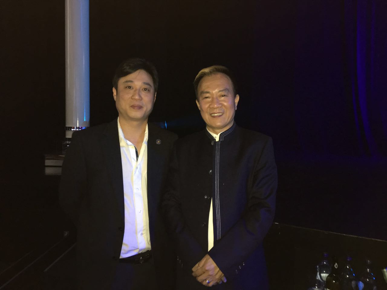 夏剑海与戴志诚合影