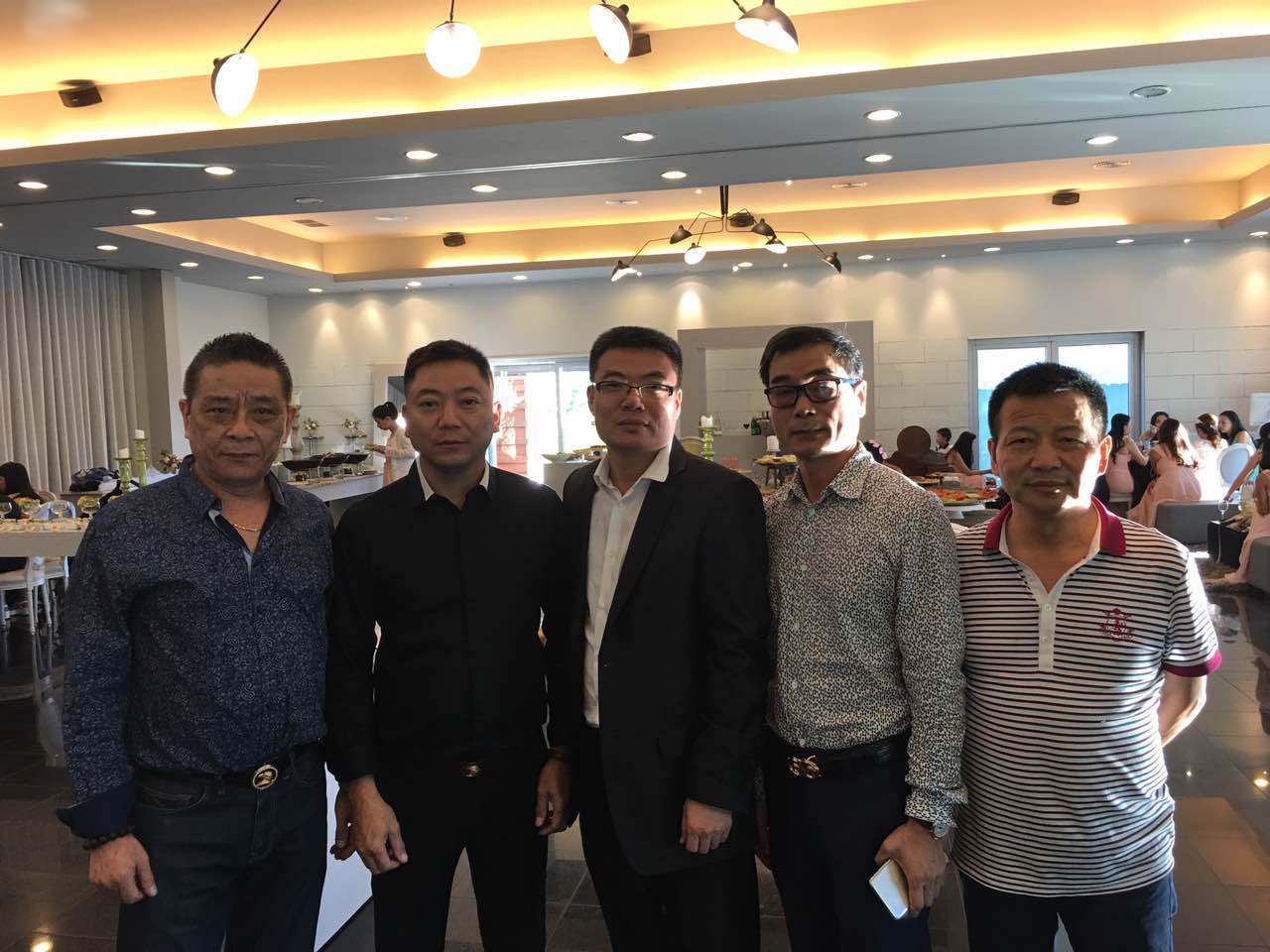 本会领导赴北部参加侨民婚礼合影