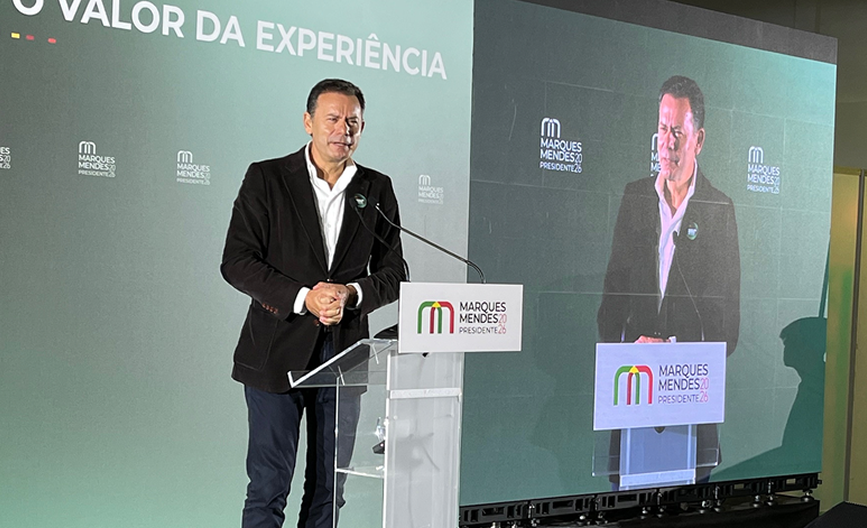 葡萄牙总理警告说，投票给科特里姆和塞古罗并不能阻止“两名民粹主义候选人”进入第二轮。