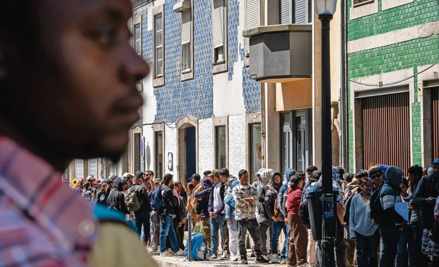 移民缴纳的税款是他们领取税款的五倍