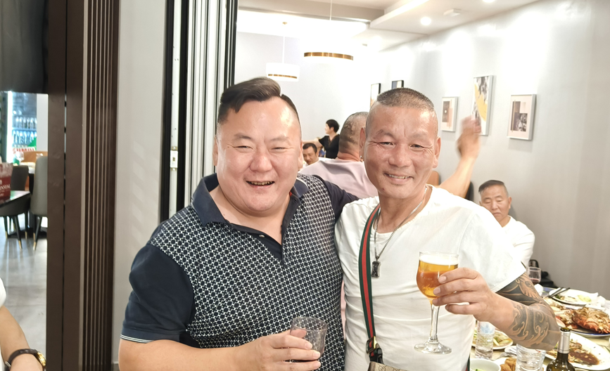 周震与唐一新